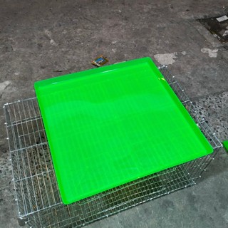 Khay nhựa 60 vuông hứng phân chim, phân gà loại dẻo