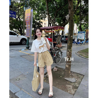 Set áo phông hình quần sooc kẻ kèm túi