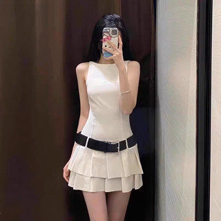 Váy ôm body sát nách đính thắt lưng