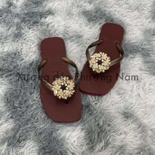 Dép kẹp tông lào xỏ ngón nữ mũi vuông đính charm Nguyệt quế thời trang.