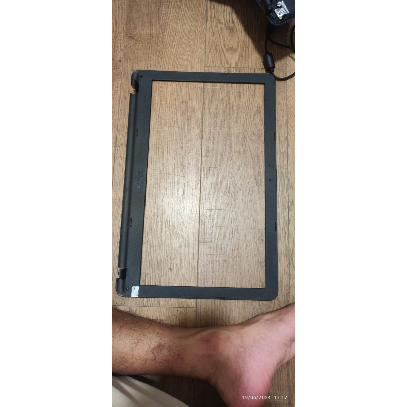 vỏ mặt B cho laptop Asus X541U