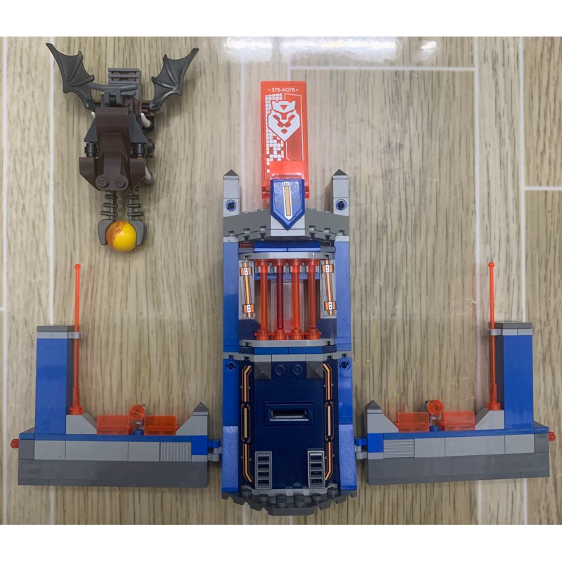 lego nexo knights 70324 thành trì chiến đấu hàng chính hãng