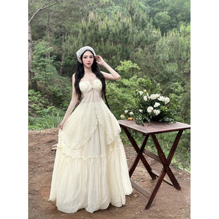 102 - Lore Dress cổ yếm tay dài