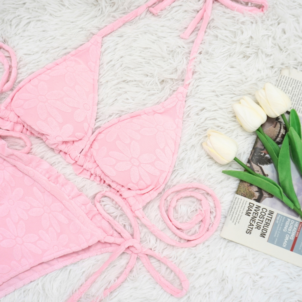Bikini 2 mảnh đi biển hoa nổi viền bèo dễ thương sẵn đệm mút, Đồ đi bơi dễ thương 2 màu hồng,vàng <55kg - Mã H05 | BigBuy360 - bigbuy360.vn