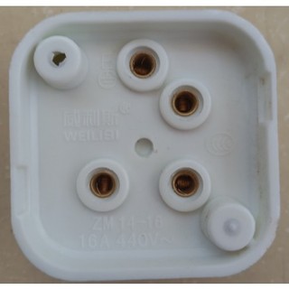 Ổ CẮM 3 PHA 4 LỔ DẸP 16A 440V.