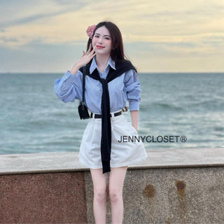 JENNYCLOSET ® Áo sơ mi kẻ sọc xanh from chuẩn mix quần sooc trắng thanh lịch( TẶNG KHĂN và ĐAI) (hàng chuẩn 100%)