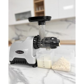Máy ép Chậm trục ngang Omega CNC82