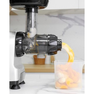 Máy ép Chậm trục ngang Omega CNC82