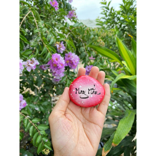 Hòn đá biết ơn mẫu May Mắn