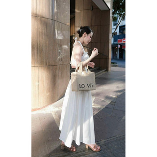 Đầm Cổ Yếm Trắng Cột Cổ, Tùng Xoè