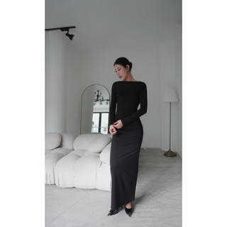 BASICBODY-ĐẦM HỞ LƯNG DÁNG DÀI KÈM DÂY KÉO KHÔNG XẺ TÀ