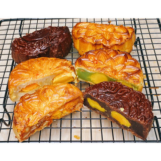 Bánh Trung Thu Tân Dân Lợi