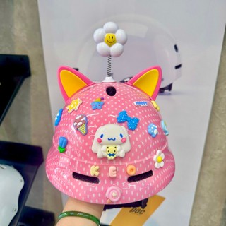 Bông hoa vô tri gắn nón cute 2024