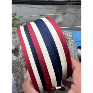 Dây ruy băng Thom Browne 02