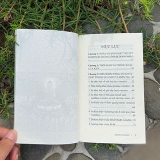 Sách - Lược sử 25 vị Phật