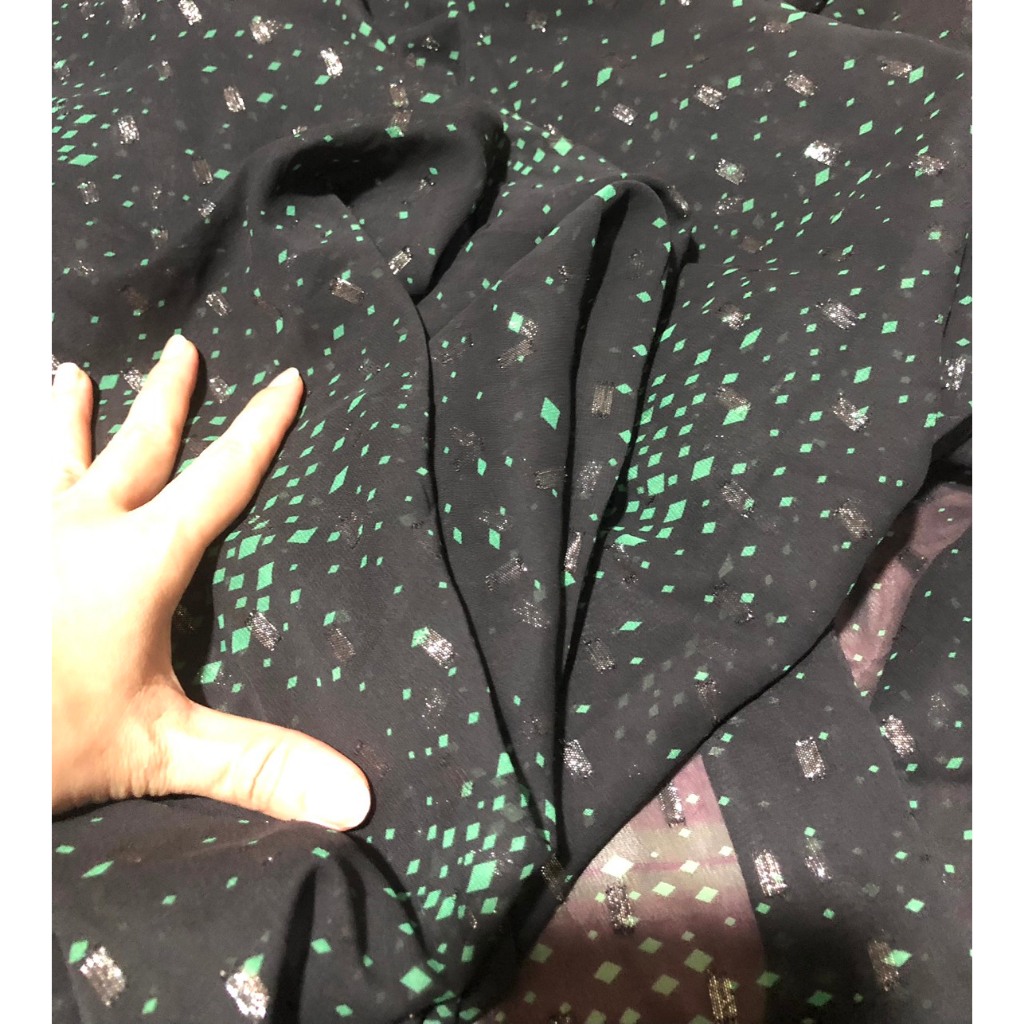 MS625 - Voan cát ánh kim tuyến (2.2m x 1.5m)