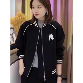 ÁO KHOÁC GIÓ FORM RỘNG CROPTOP IN CHỮ M