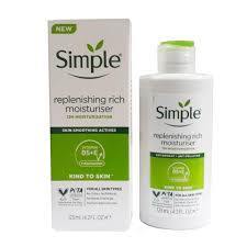 Kem dưỡng Simple Kind To Skin Hydrating Light Moisteriser