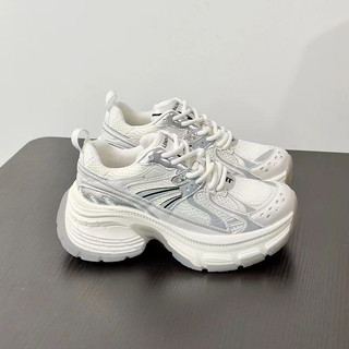 Giày nữ sneaker đế cao 6cm Hàng QC đẹp xịn, Giày thể thao nữ new 2024
