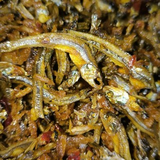 Khô Cá Cơm Rim Tỏi Ớt