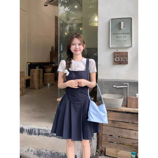 [Un.style] Váy yếm hai dây rút eo phối xếp ly màu xanh than (tặng kèm áo thun giấy)
