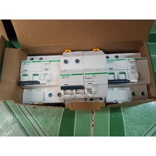 RCBO Schneider chống giật chống chạm chập bảo vệ quá tải
