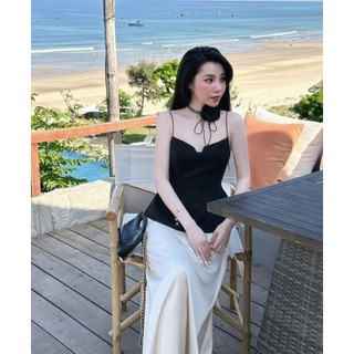 BIGSIZE HIẾU HIẾU (55-95KG) - Set thiết kế Áo 2 dây đen phối kèm tag hoa + Chân váy lụa dáng dáng sang trọng