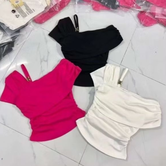 Áo thun lệch vai dây hàng QCL1