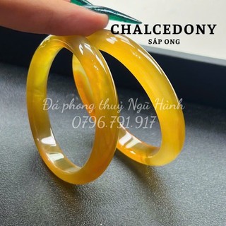 Vòng tay bản liền mã não sáp ong size 55-57mm Svip