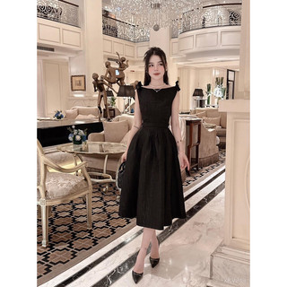 Đầm xoè gấm nơ vai