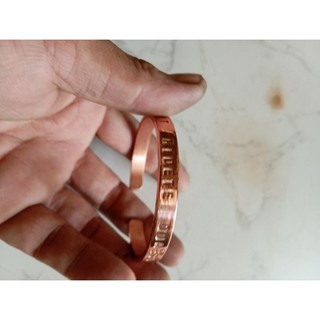 Vòng đồng đỏ khắc chữ handmade tiếng anh bản 7*3cm