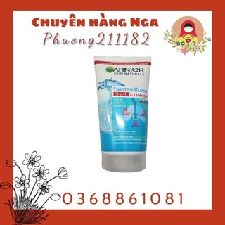 Sữa rửa mặt Garnier 3in 1 tẩy da chết 150ml của Nga