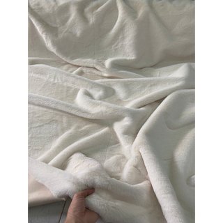 Thảm lông  lót tủ điện thoại chống xướt màn hình trải bàn trang điểm chất lông ngắn mịn.