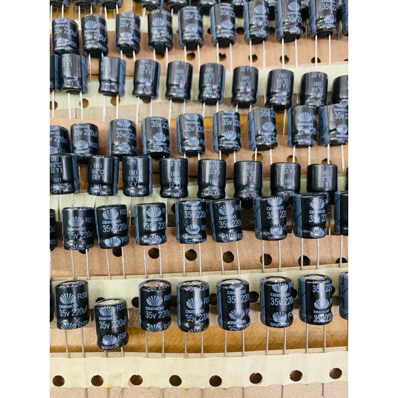 Set 50 tụ 220/35V Daewoo hàng chính hãng