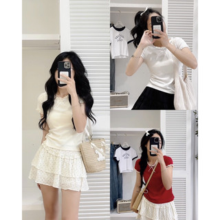Áo len viền ren