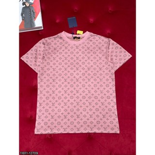 Áo Thun nam Lv cao cấp màu hồng chất cotton họa tiết phối logo new