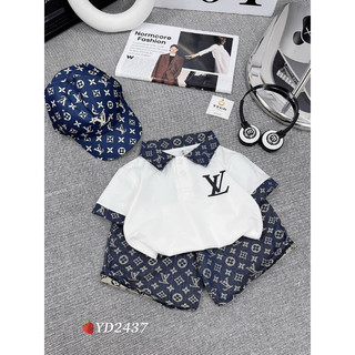 Bộ LV bé trai kèm mũ