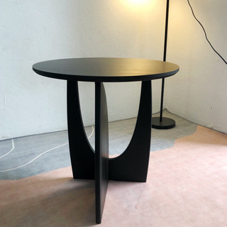 Bàn trà, Bàn sofa decor chân chữ V