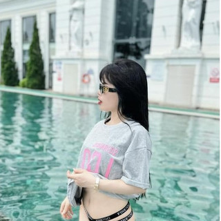 Áo thun logo hồng ai con nổi, chất cotton thoáng mát mùa hè