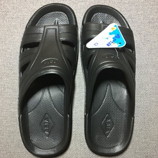  【ASIA.AI14 DÉP NAM SIÊU NHẸ QUAY NGANG MÀU ĐEN DẺO MỀM ÊM THÍCH HỢP NGƯỜI CÓ BÀN CHÂN NHỎ 