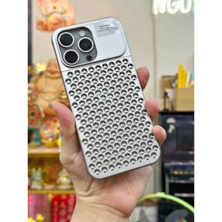 Ốp tản nhiệt lưu hương nước hoa iPhone 15 Pro Max mỏng- Ốp kim loại lỗ tròn không viền iP 15 Pro Max Nguyễn Gia group