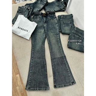 Quần jean ống bass đính đá, quần bò ống loe viens store