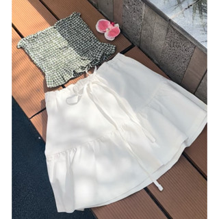 Chân váy trắng ngắn Linnen - White Skrit by Chicabé