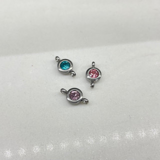 Charm thép không đen không gỉ Madde