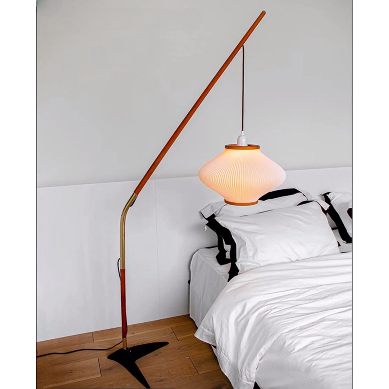 Đèn sàn gỗ cong nhập khẩu phong cách cổ điển / Matsusu Floor Lamp
