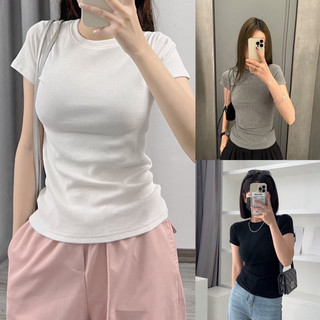 Áo Thun Nữ Chất Tăm Lạnh Cổ Tròn Basic Nhiều Màu,Áo Thun Nữ Dáng Ôm Vừa JUDIE.Closet
