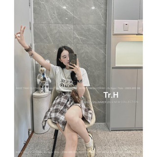 Set áo phông mix chân váy kẻ