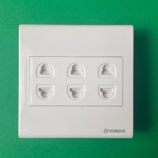 Ổ cắm ba 2 chấu vuông 16a có màn che sino dòng s98cc - hàng ghép mặt vuông s98ccu3