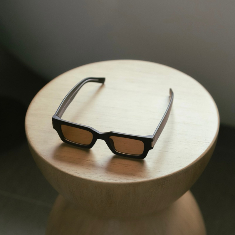 Kính râm thời trang Rimbaud - Chất liệu Acetate