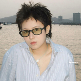  Kính cận thời trang Crust + bao da + khăn lau kính 